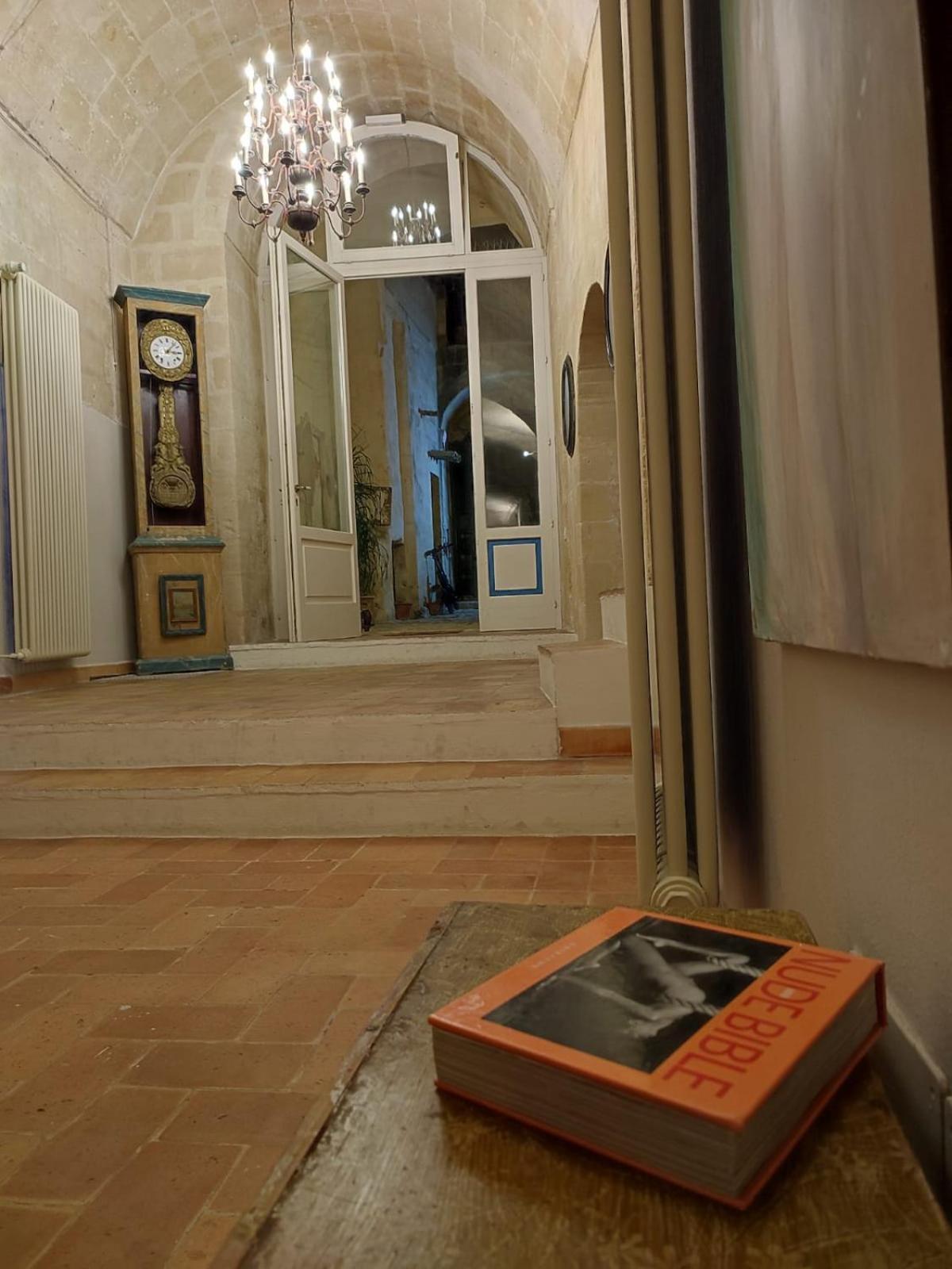 Casa Tudor Art Luxury Rooms Матера Номер фото